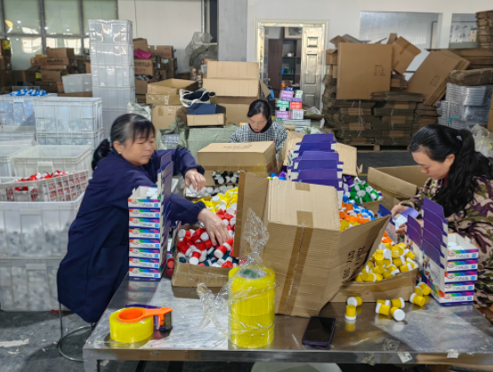 建行南昌分行 金融“輸血”激發(fā)特色產(chǎn)業(yè)活力，日用雜品銷售煥新姿